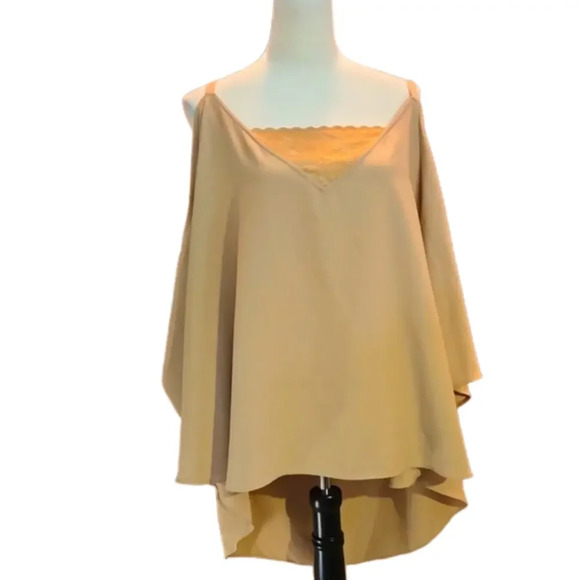 Cato Hi-Lo top with Lace Inlay Cold Shoulder Short Sleeve Blouse Women 26/28W - Picture 1 of 10